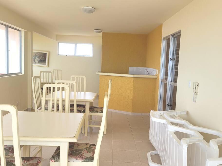 Apartamento Brejatuba Beira Mar กัวราตูบา ภายนอก รูปภาพ